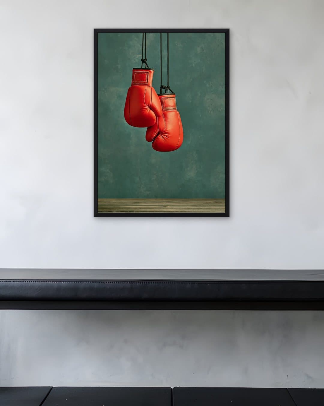 Asılı Kırmızı Boks Eldivenleri tablosu spor salonu duvarında: 50 × 70 cm, siyah ahşap çerçeve