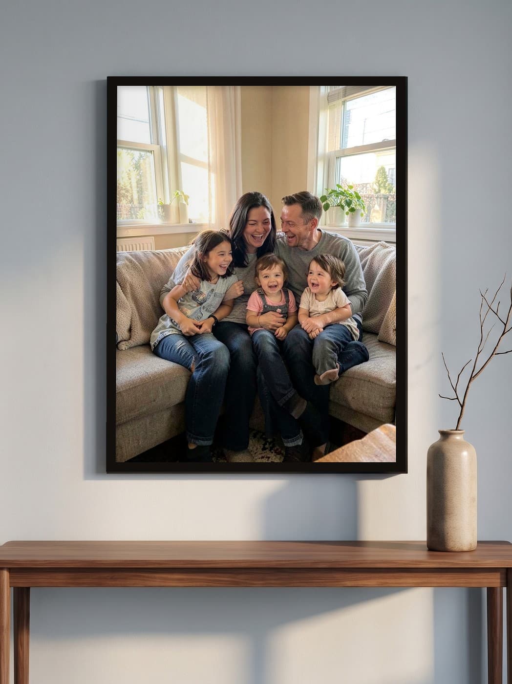 Aile fotoğrafından kişiye özel tablo, konsol üstünde