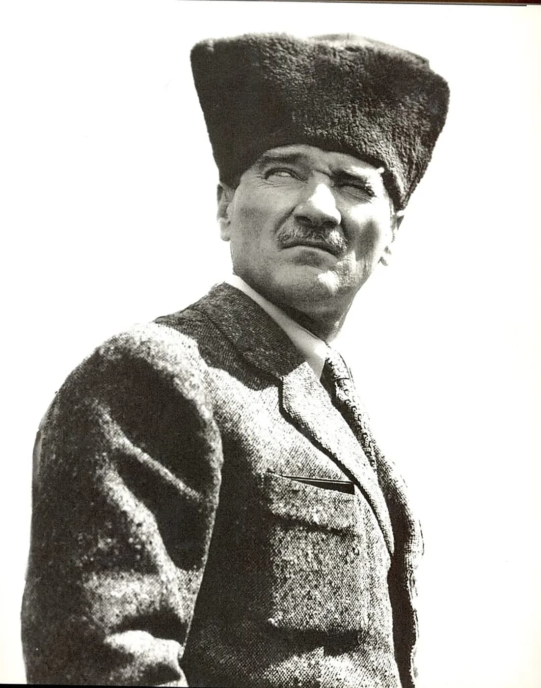 Kalpaklı Atatürk Portresi — atatürk temalı UV baskı tablo